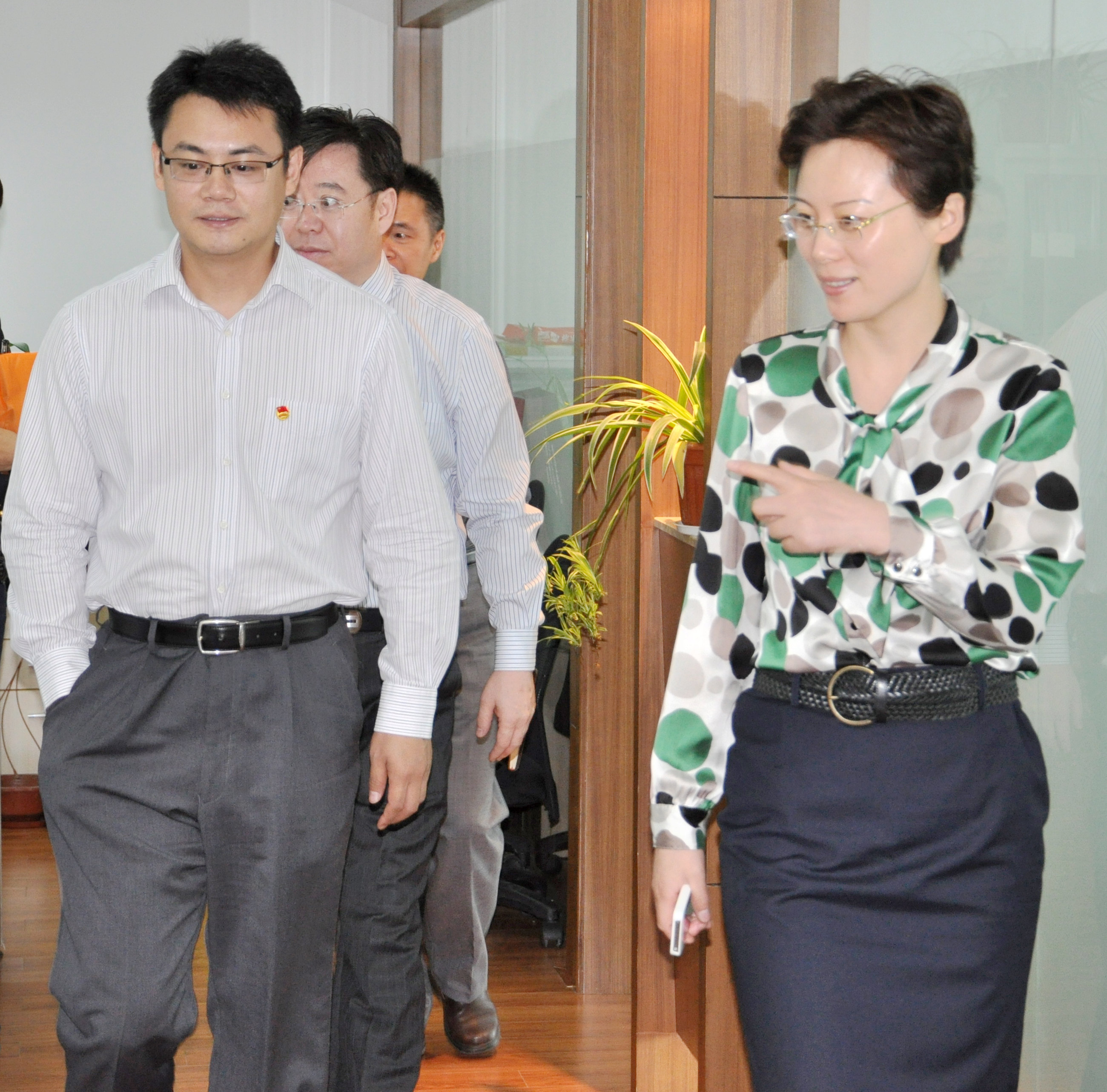 閔行區副區長沈軍一行走訪調研上海中夏旭波律師事務所